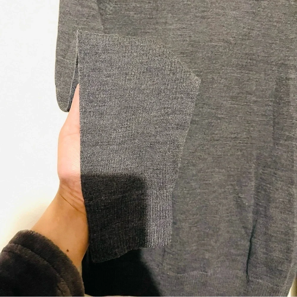 Banana Republic Crewneck Merino Wool Sweater Small Dark Gray Lightweight